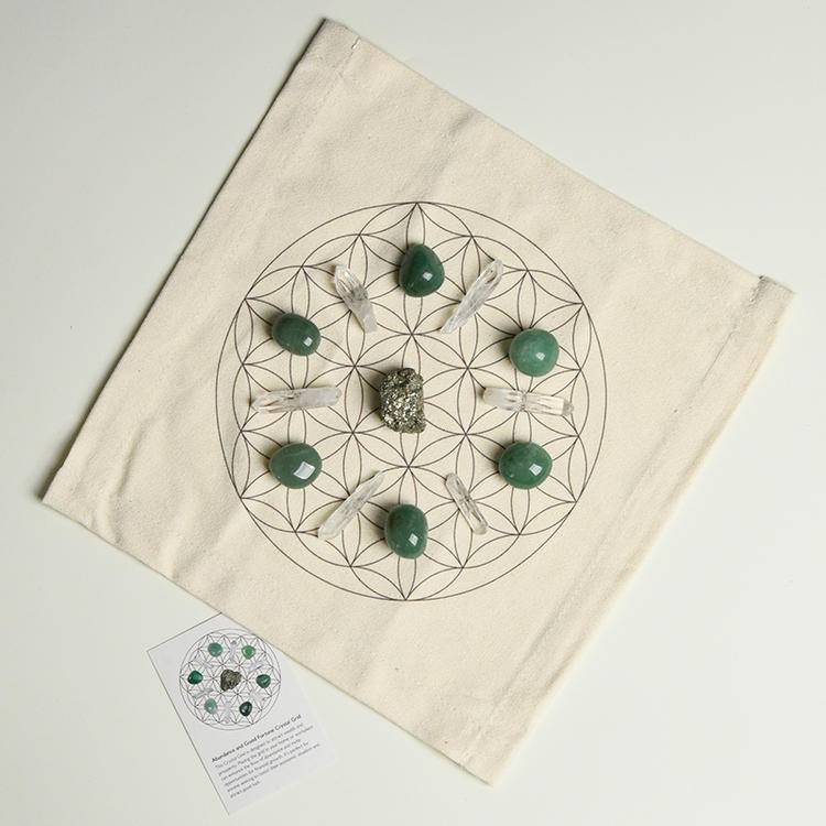 Abundance & Luck - Pyrite & Green Aventurine & Clear Quartz Crystal Grid Healing Set (Fabric)