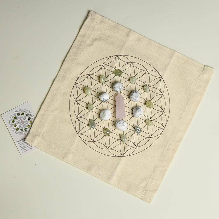 Divine Feminine - Rose Quartz & White Howlite & Prehnite Crystal Grid Healing Set (Fabric)